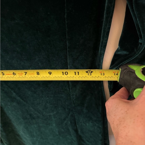 Small green velvet dress - Picture 6 of 6